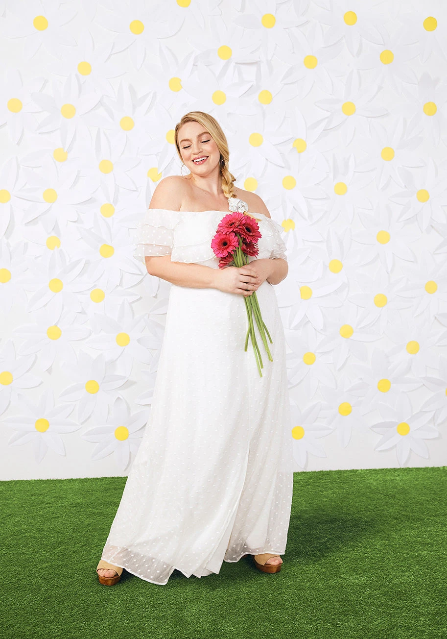 ModCloth Southern Belles Ringing White Swiss Dot Off-The-Shoulder Maxi Dress 3 ModCloth Southern Belles Ringing White Swiss Dot Off-The-Shoulder Maxi Dress