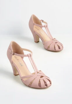 Chelsea Crew There Chic Goes T-Strap Heel In Mauve