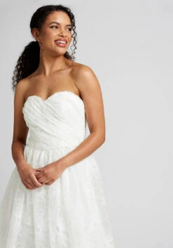 A Wonderful Union Strapless Maxi Dress -ModCloth 10134266 wht 4