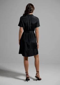 ModCloth Black with White Piping Going Out And About – Vintage 1940s Short Sleeve Shirt Dress -ModCloth 20000679 cb0001 2 b765bcd7 d627 4953 9f8b fc09d23ea78a