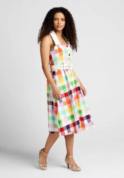 Collectif Rainbow Gingham Plaid Halter Swing Dress – 1940s Hollywood Style with Winged Collar -ModCloth 20003370 rainb 3