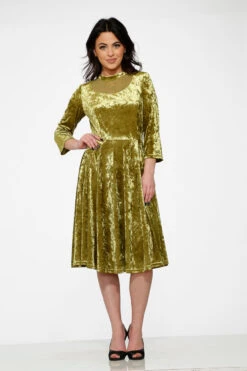 ModCloth -ModCloth 20113GreenDiamondVelvetDress 7