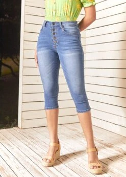 In The Garden Clam Digger Pants 8 In The Garden Clam Digger Pants -ModCloth 2025 01 16ModCloth10650