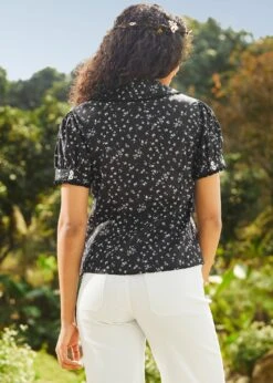 Daydreamer's Delight Black Peter Pan Collar Button-Up Blouse 14 Daydreamer's Delight Black Peter Pan Collar Button-Up Blouse -ModCloth 2025 01 16ModCloth8002