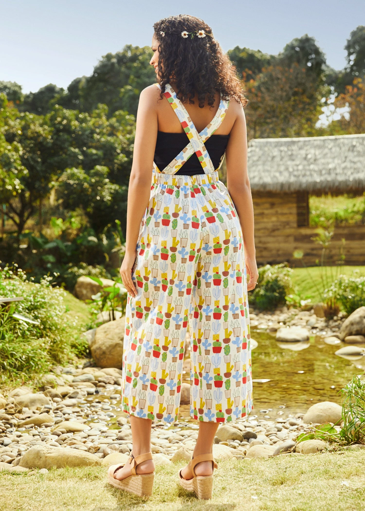 ModCloth Ivory Floral Print – Twist & Shout Series Vintage Overall Dress 7 ModCloth Ivory Floral Print – Twist & Shout Series Vintage Overall Dress - Image 5