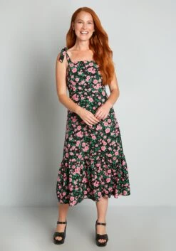 Princess Highway Black Pink Floral Ka-Bloom! – Retro Cottagecore Tie-Strap Midi Dress 8 Princess Highway Black Pink Floral Ka-Bloom! – Retro Cottagecore Tie-Strap Midi Dress -ModCloth 206140 MULTI 3