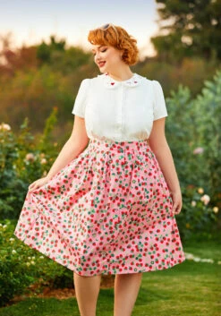 ModCloth Pink Strawberry Dream Print A-Line Skirt – Vintage High-Rise Button-Front Midi Skirt 14 ModCloth Pink Strawberry Dream Print A-Line Skirt – Vintage High-Rise Button-Front Midi Skirt -ModCloth 206837 strawberry dream 6