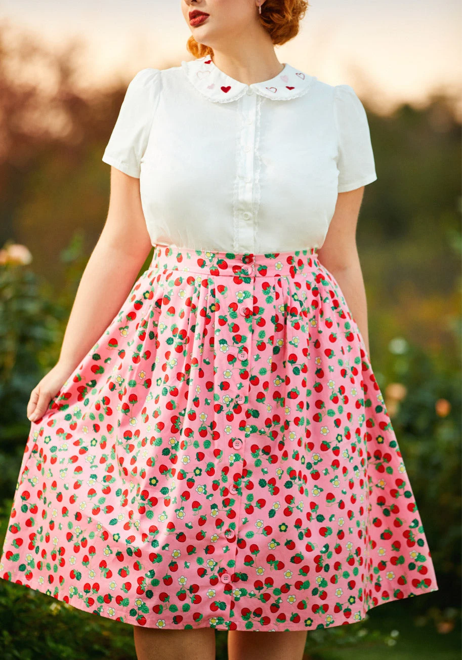 ModCloth Pink Strawberry Dream Print A-Line Skirt – Vintage High-Rise Button-Front Midi Skirt 9 ModCloth Pink Strawberry Dream Print A-Line Skirt – Vintage High-Rise Button-Front Midi Skirt - Image 7