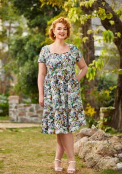 Magical Meadows Floral Fit and Flare Shirt Dress - Short Sleeve Sweetheart Neck with Pockets 23 Magical Meadows Floral Fit and Flare Shirt Dress - Short Sleeve Sweetheart Neck with Pockets -ModCloth 206847 magic medow 10