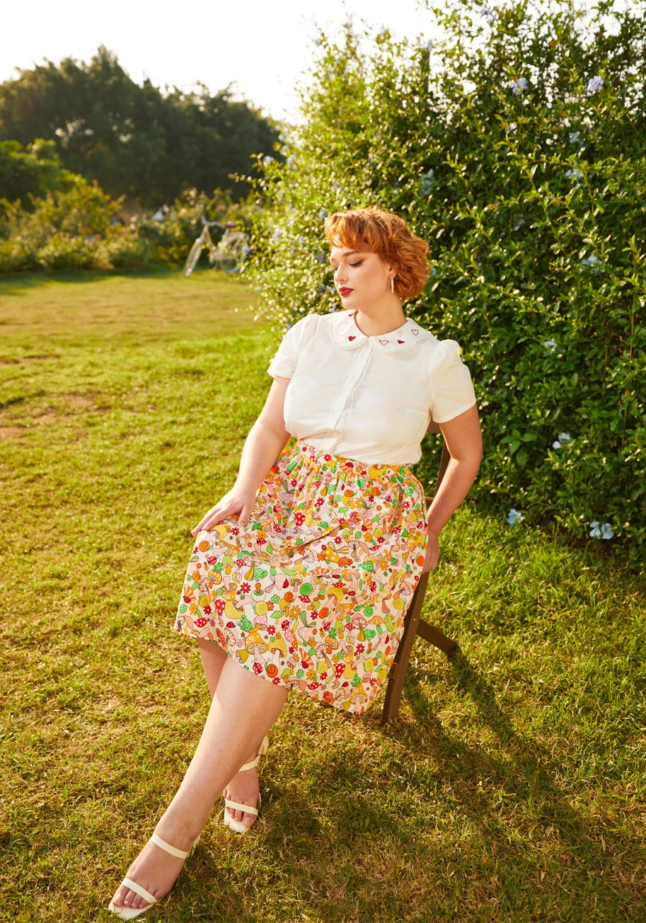 More Than Charming Psychedelic Mushroom & Frog Print A-Line Skirt with Pockets 9 More Than Charming Psychedelic Mushroom & Frog Print A-Line Skirt with Pockets - Image 7