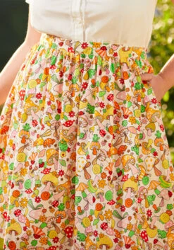 More Than Charming Psychedelic Mushroom & Frog Print A-Line Skirt with Pockets 17 More Than Charming Psychedelic Mushroom & Frog Print A-Line Skirt with Pockets -ModCloth 206848 trip hop 8
