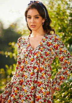 Ever So Sweetly Black Berry Blooms Floral Babydoll Dress – Empire Waist Mini with Pockets -ModCloth 206854 berry blooms 4