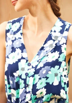 ModCloth Navy Floral Sleeveless Top – V-Neck Button-Down Blouse with Fold-Over Collar -ModCloth 207215 nvyfl 7