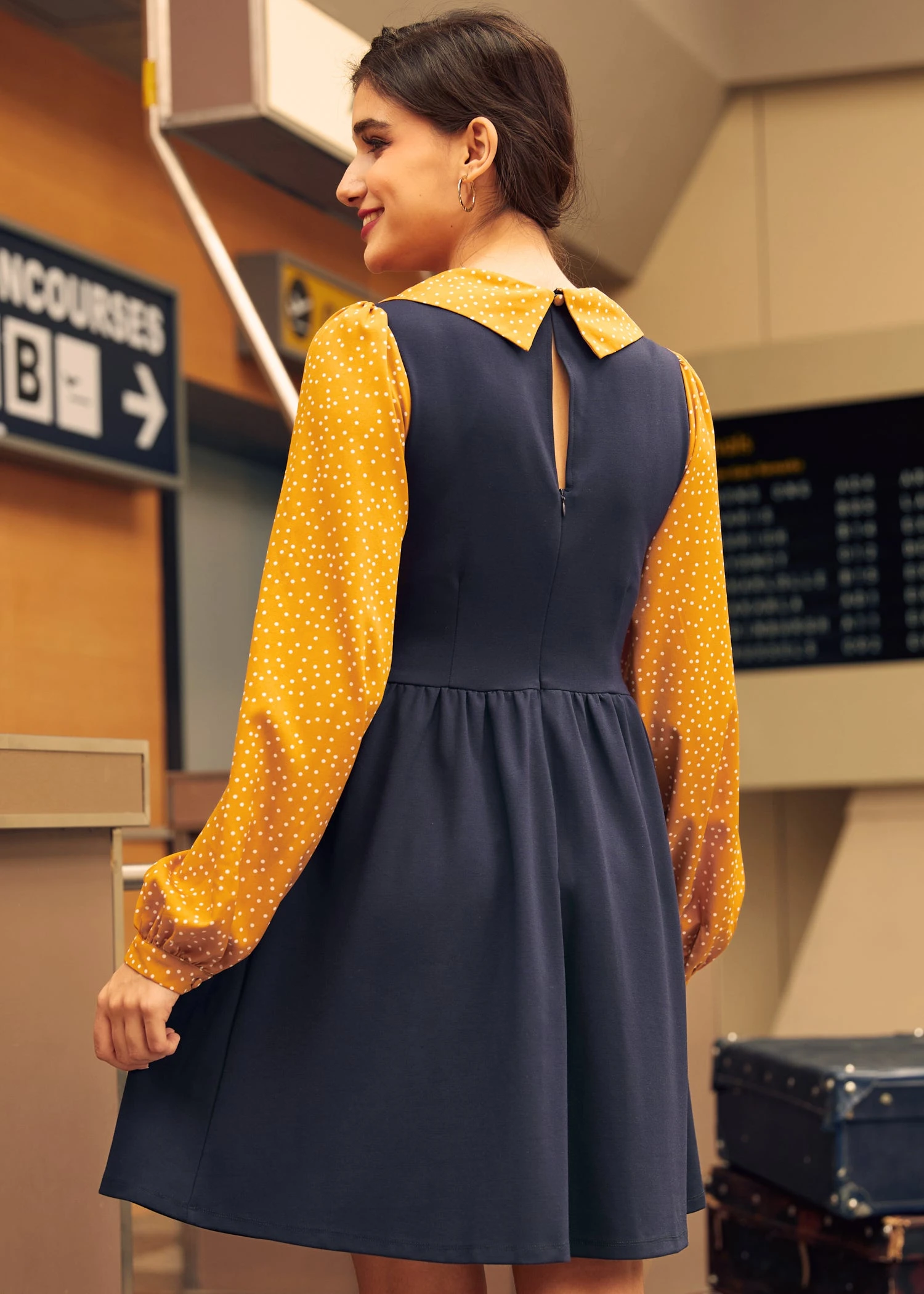 Doo-Wop Daydreamer Contrast Dress 5 Doo-Wop Daydreamer Contrast Dress - Image 3