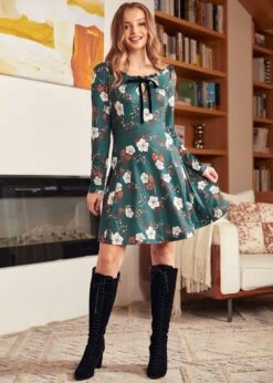 Woodstock Wanderer Winter Floral Garden Splendor Keyhole Scoop Neck Fit & Flare Dress 11 Woodstock Wanderer Winter Floral Garden Splendor Keyhole Scoop Neck Fit & Flare Dress -ModCloth 207718 GreenFloral 1