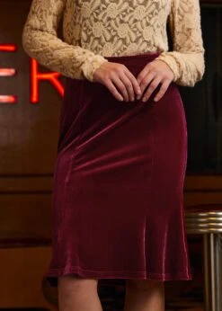 Sugar And Spice Spice Fishtail Midi Skirt 7 Sugar And Spice Spice Fishtail Midi Skirt -ModCloth 207725 BURGUNDY 2