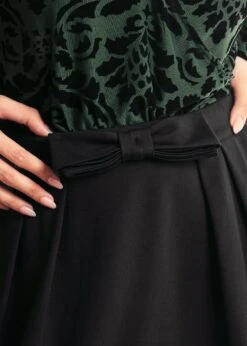 Swingin' Sweetheart Dirndl Skirt 9 Swingin' Sweetheart Dirndl Skirt -ModCloth 207728 BLK 7 11283eb5 bc61 404f 8731 15d5ebb3c6cd