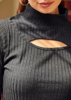 Peekaboo Mock Neck Top -ModCloth 207732 CHL 7