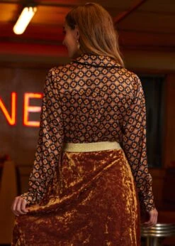 Playful Past Gold Geometric Long Sleeve Blouse – Vintage Pajama Style Pullover 16 Playful Past Gold Geometric Long Sleeve Blouse – Vintage Pajama Style Pullover -ModCloth 207743 GEOGD 3