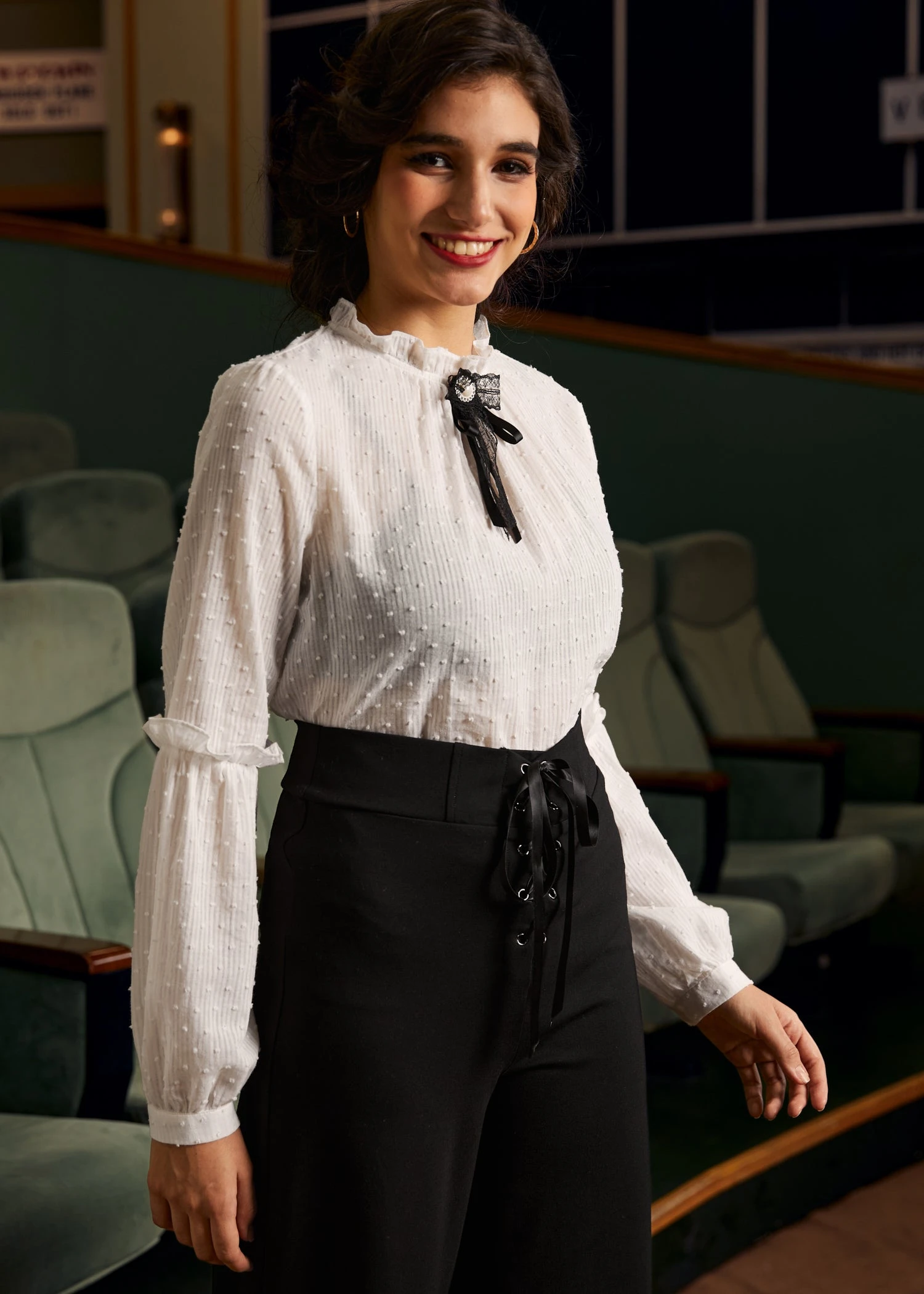 Bygone Beauty Vanilla Mist Ivory Balloon Sleeve Blouse – Vintage Keyhole Blouse 6 Bygone Beauty Vanilla Mist Ivory Balloon Sleeve Blouse – Vintage Keyhole Blouse - Image 4