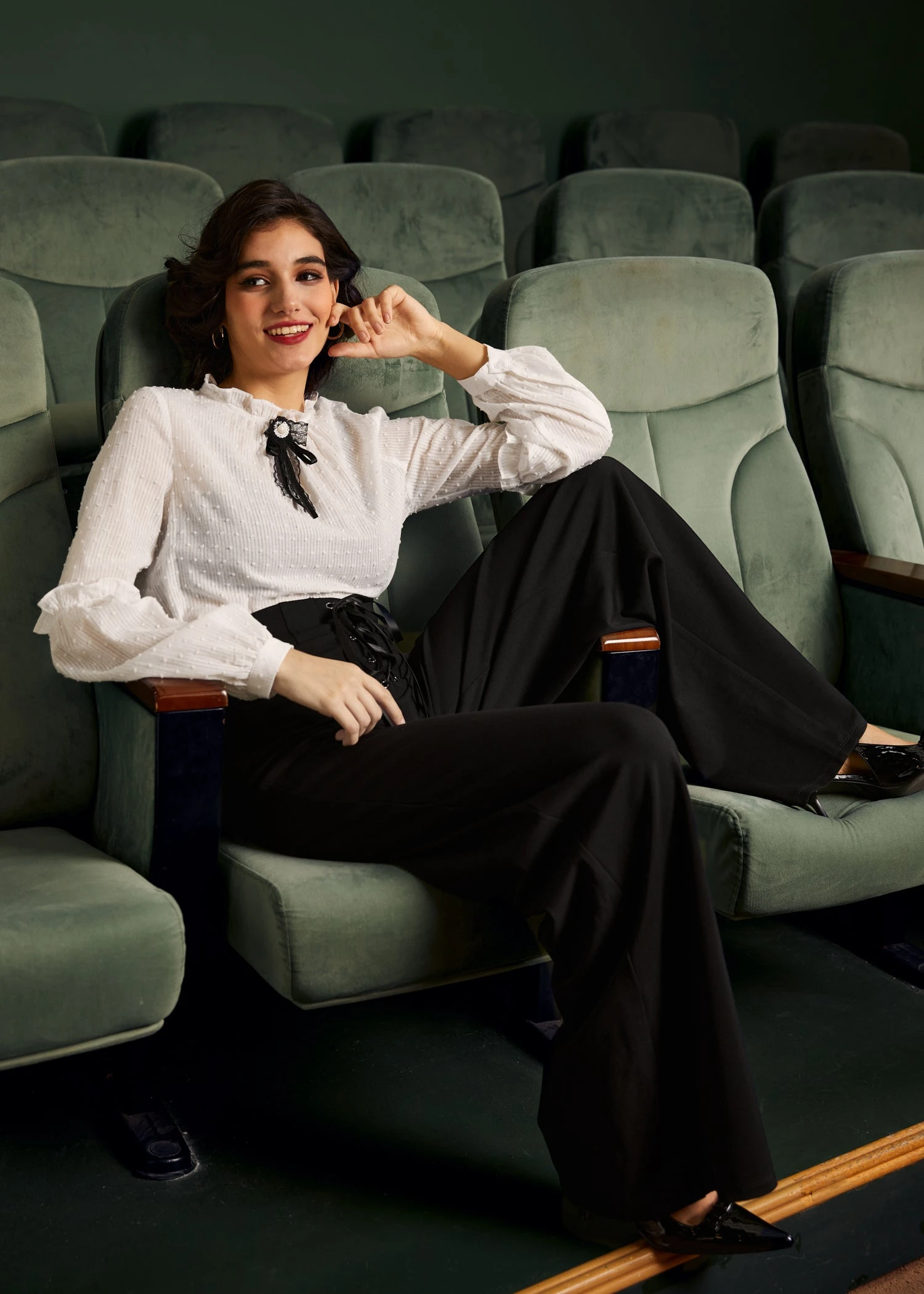 Bygone Beauty Vanilla Mist Ivory Balloon Sleeve Blouse – Vintage Keyhole Blouse 4 Bygone Beauty Vanilla Mist Ivory Balloon Sleeve Blouse – Vintage Keyhole Blouse - Image 2