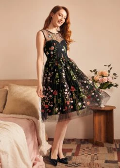 ModCloth Mystique Mirage Gothic Garden Dark Floral – Vintage Fit & Flare Knit Dress 9 ModCloth Mystique Mirage Gothic Garden Dark Floral – Vintage Fit & Flare Knit Dress -ModCloth 207758 BLKFL 1