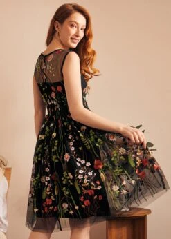 ModCloth Mystique Mirage Gothic Garden Dark Floral – Vintage Fit & Flare Knit Dress 10 ModCloth Mystique Mirage Gothic Garden Dark Floral – Vintage Fit & Flare Knit Dress -ModCloth 207758 BLKFL 3