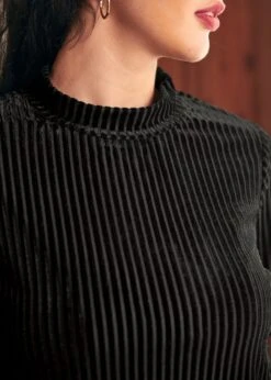 Legacy Layer Eclipse Noir Black Turtleneck Top – ModCloth Essential Knit Layering Piece 11 Legacy Layer Eclipse Noir Black Turtleneck Top – ModCloth Essential Knit Layering Piece -ModCloth 207761 BLK 7