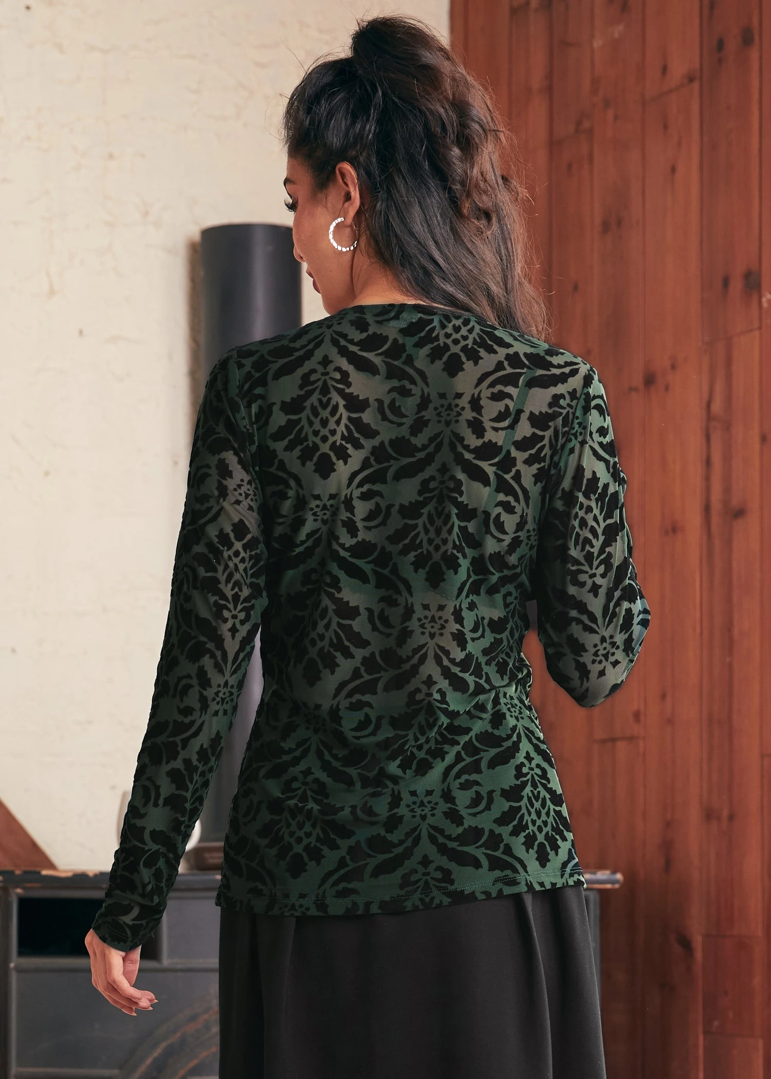 ModCloth Vintage Vagabond Emerald Green Button-Front V-Neck Top 5 ModCloth Vintage Vagabond Emerald Green Button-Front V-Neck Top - Image 3