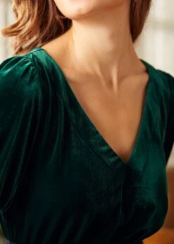 Jazz Age V-Neck Balloon Sleeve Top 13 Jazz Age V-Neck Balloon Sleeve Top -ModCloth 207763 Emerald 7