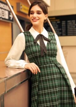 ModCloth Cute As A Nutmeg Plaid Surplus Neckline Fit & Flare Dress -ModCloth 207901 Green 4