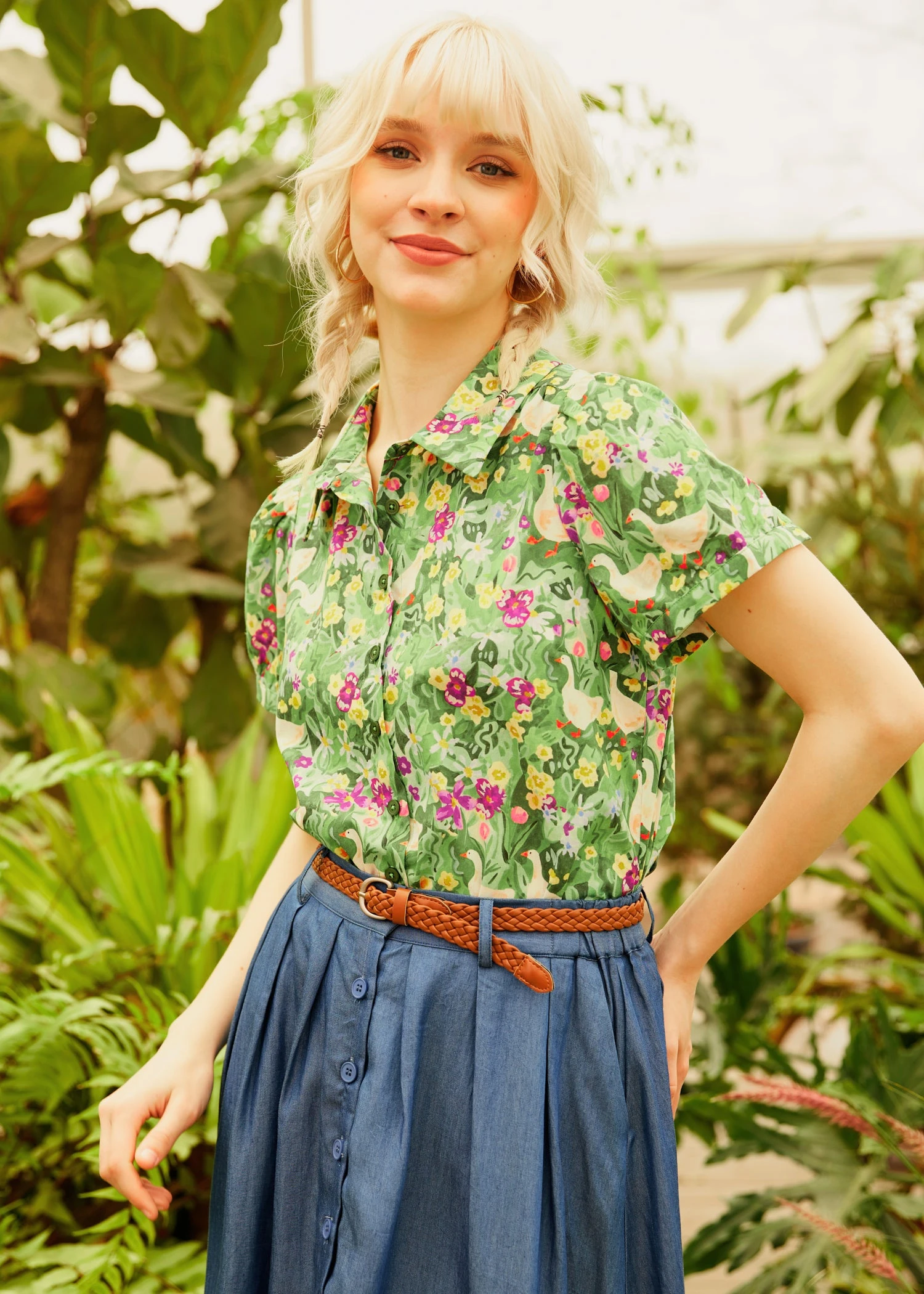 ModCloth Goose In Bloom Floral Goose Print Short-Sleeve Button-Up Top 3 ModCloth Goose In Bloom Floral Goose Print Short-Sleeve Button-Up Top