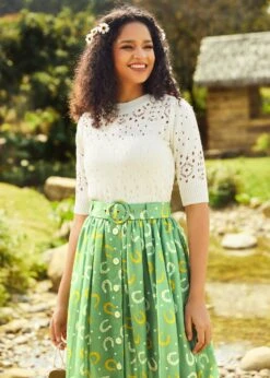 A Dash Of Darling Short Sleeve Pullover Sweater 14 A Dash Of Darling Short Sleeve Pullover Sweater -ModCloth 208077 WHI HP 6