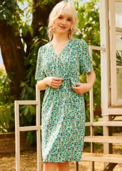 ModCloth Petal & Promise Floral Faux Wrap Midi Dress with Button Detail -ModCloth 208079 GRNPR HP 4