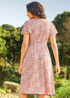 Vintage Vogue Cape Dress -ModCloth 208080 STRAWBERRY 3