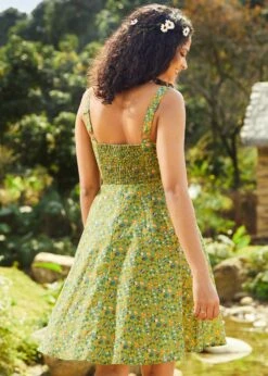 Sunbeam Dance Strappy Dress in Green Bug Print - Cotton-Linen Fit & Flare -ModCloth 208128 GRNBUGPR 3
