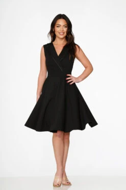 Black Swing Dress 14 Black Swing Dress -ModCloth 21950 Black Swing Dress 10