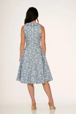 Blue Daisy Floral Swing Dress -ModCloth 23240 Blue Daisy Floral Dress 14