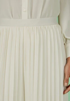 ModCloth To Have And To Haute White Accordion Pleated Cropped Bridal Pants 7 ModCloth To Have And To Haute White Accordion Pleated Cropped Bridal Pants -ModCloth 4a1948780f0cb9b47b52614223a4a5c9