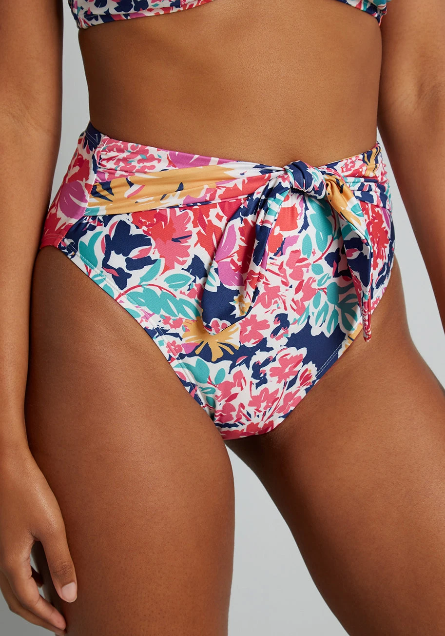 The Cindy High-Waisted Bikini Bottom 3 The Cindy High-Waisted Bikini Bottom