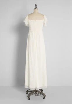 ModCloth Southern Belles Ringing White Swiss Dot Off-The-Shoulder Maxi Dress 8 ModCloth Southern Belles Ringing White Swiss Dot Off-The-Shoulder Maxi Dress -ModCloth 99bd537c2c7e77820263afdf832cc031