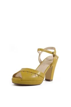 Aria Retro Heels -ModCloth ARIA MUSTARD 4 1 a7271f1d 6283 444b ba0d 1bb3c38649de