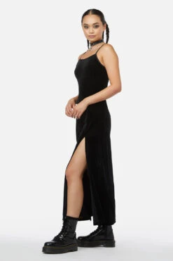 Obsidian Black Velvet Midi Dress – Fitted Bodycon Formal Gown with Side Slit -ModCloth BGFX125 001 3