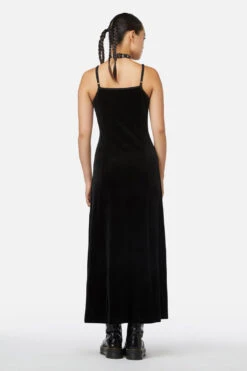 Obsidian Black Velvet Midi Dress – Fitted Bodycon Formal Gown with Side Slit -ModCloth BGFX125 001 4