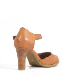 Darcey Retro Heels 13 Darcey Retro Heels -ModCloth DARCEY TAN 3