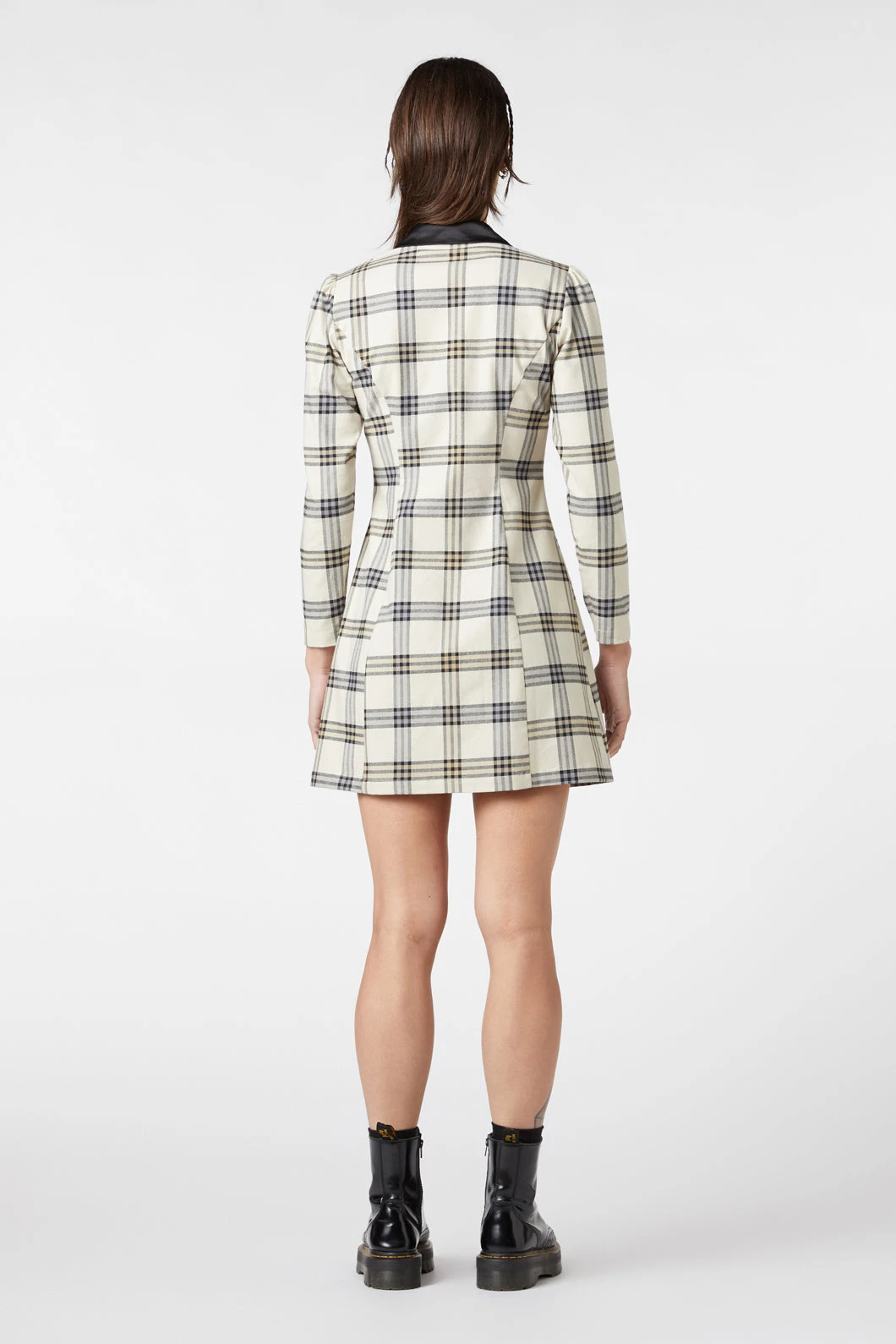 Crescent Beige Tartan Long Sleeve Mini Dress – Contrast Lapel Button-Down Fit and Flare 6 Crescent Beige Tartan Long Sleeve Mini Dress – Contrast Lapel Button-Down Fit and Flare - Image 4