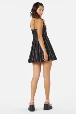 Barb Wire Bustier Pleated Dress 9 Barb Wire Bustier Pleated Dress -ModCloth DGFW204 001 4