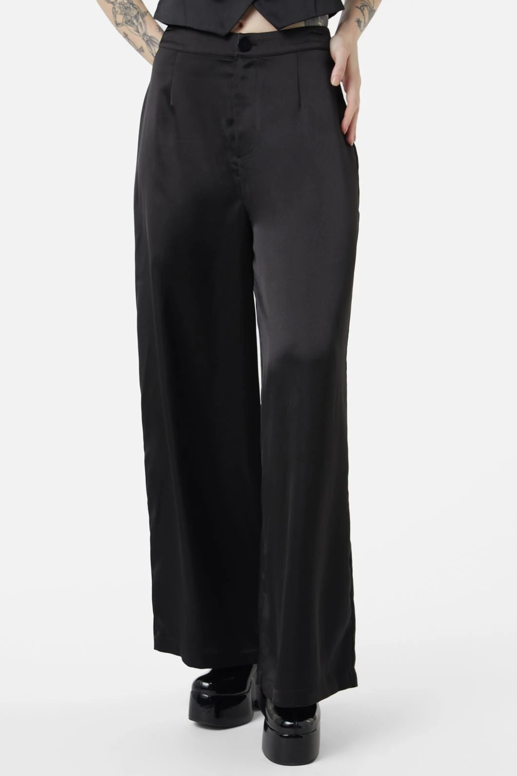 Dangerfield Black Satin Call Me Pant - Sleek Straight-Leg Elegant Trousers 3 Dangerfield Black Satin Call Me Pant - Sleek Straight-Leg Elegant Trousers