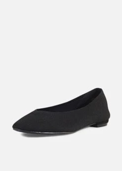 Flyer Knit Fabric Flats -ModCloth FLYER BLACK 1 75ea812e 7555 4635 90f3 734684822d86