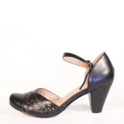 Morty Retro Heels -ModCloth MORTY PU CHELSEA CREW BI 02 5ba4a5fe 32f8 427c aea0 d55bb7b17751